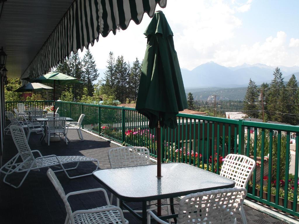 Motel Tyrol Radium Hot Springs Esterno foto